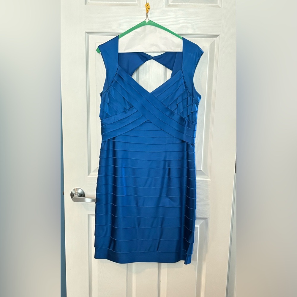 Jones New York Size 12 Royal Blue Ruffle dress
